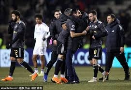 埃姆雷-詹点射拜尔建功 多特淘汰里尔将战巴萨